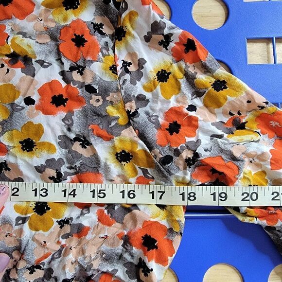 Ms Bella D Floral Long Sleeve Tie Hip Blouse Orange Gray Pink Size Small - Picture 8 of 14